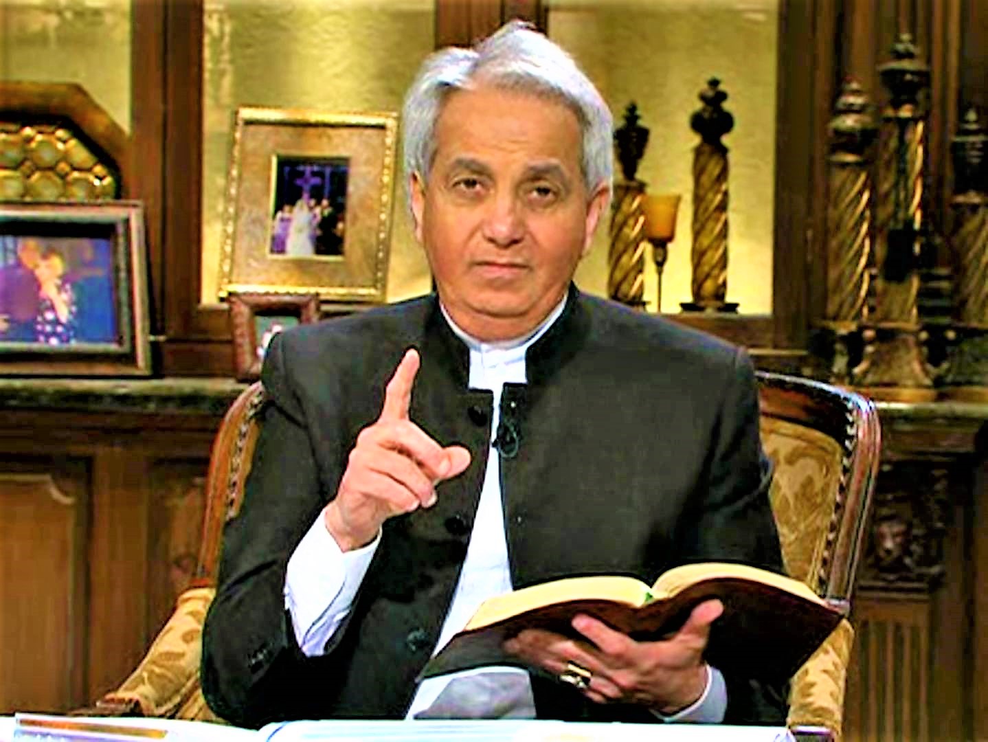 Benny Hinn Confessed Says No More Private Jet | Koollifetv.com | No 1 Australia Afro Entertainment